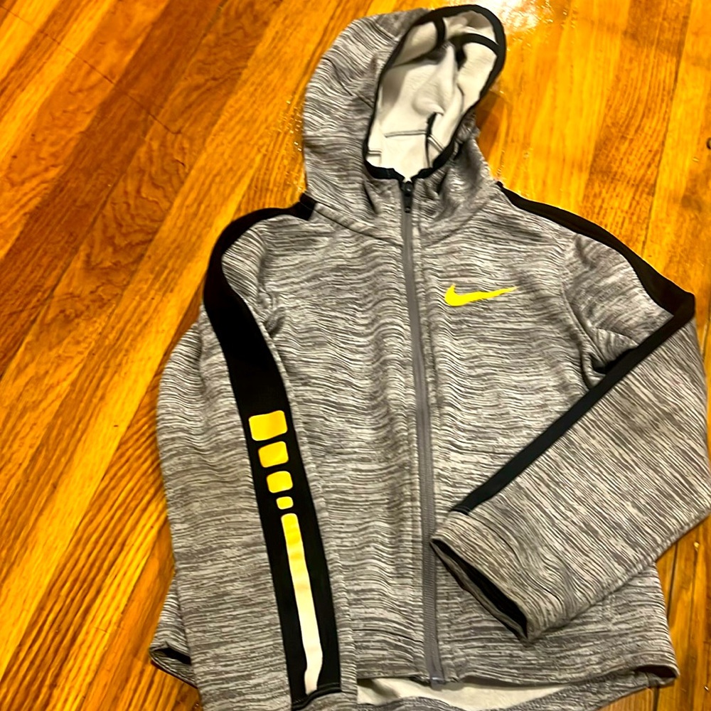 Kids Nike Dri Fit jacket size 7